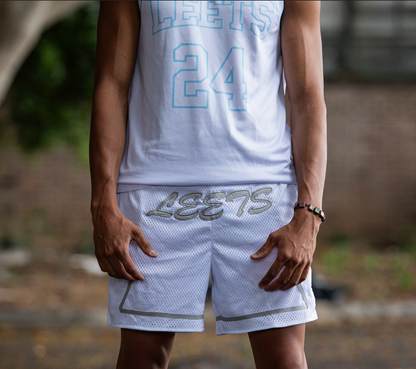 ESSENCE BASKETBALL SHORTS - WHITE